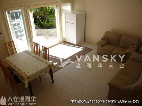 230903213050_Living Room 2.jpg